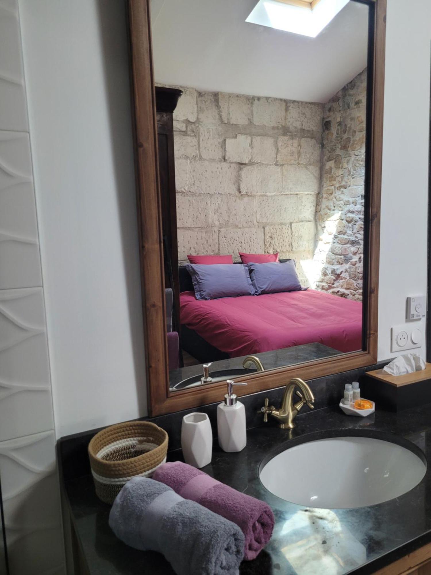 L'atypique Des Arenes Apartment